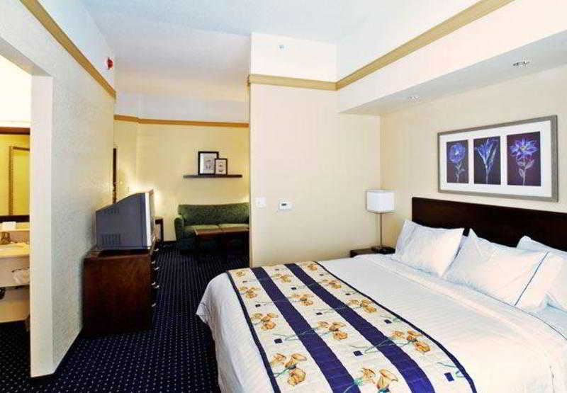 فندق Springhill Suites By Marriott Grand Rapids Airport Southeast