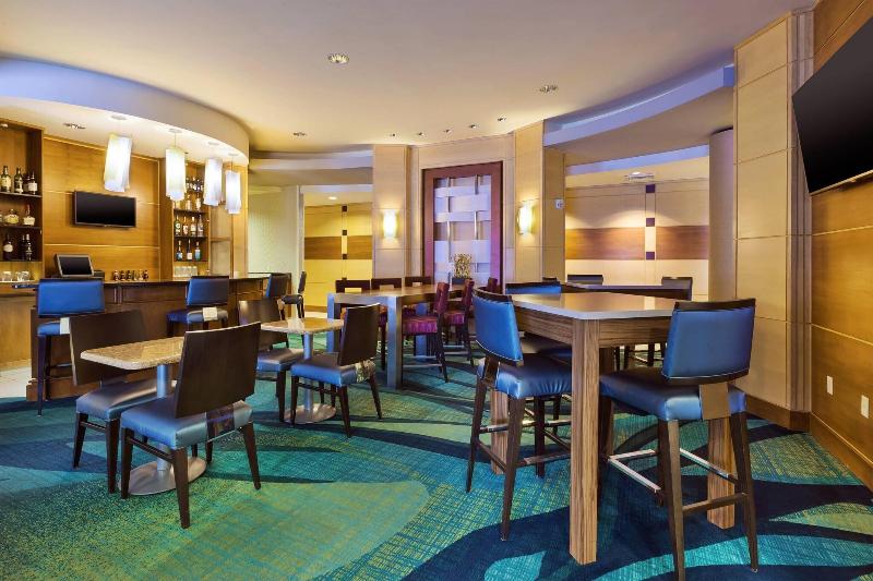 هتل Springhill Suites By Marriott Grand Rapids Airport Southeast