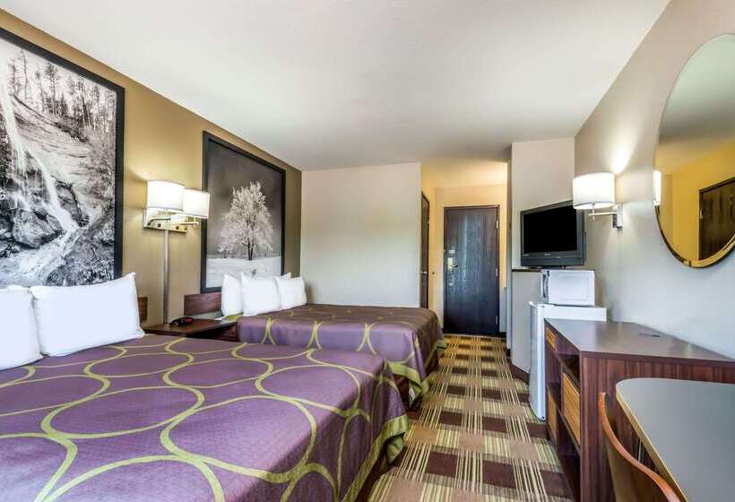 فندق Super 8 By Wyndham Kimball