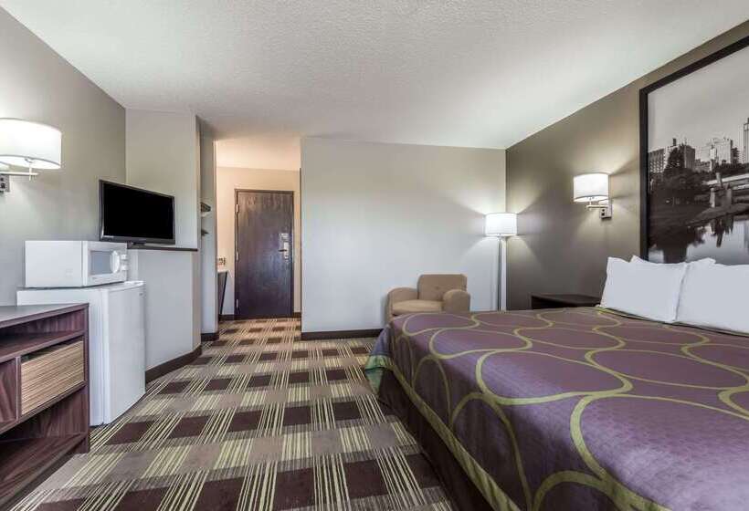 فندق Super 8 By Wyndham Kimball