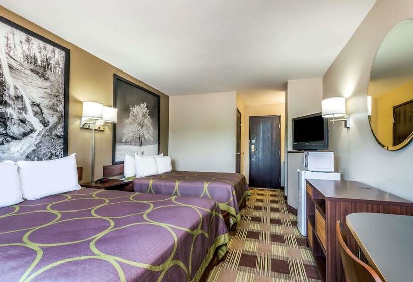 فندق Super 8 By Wyndham Kimball