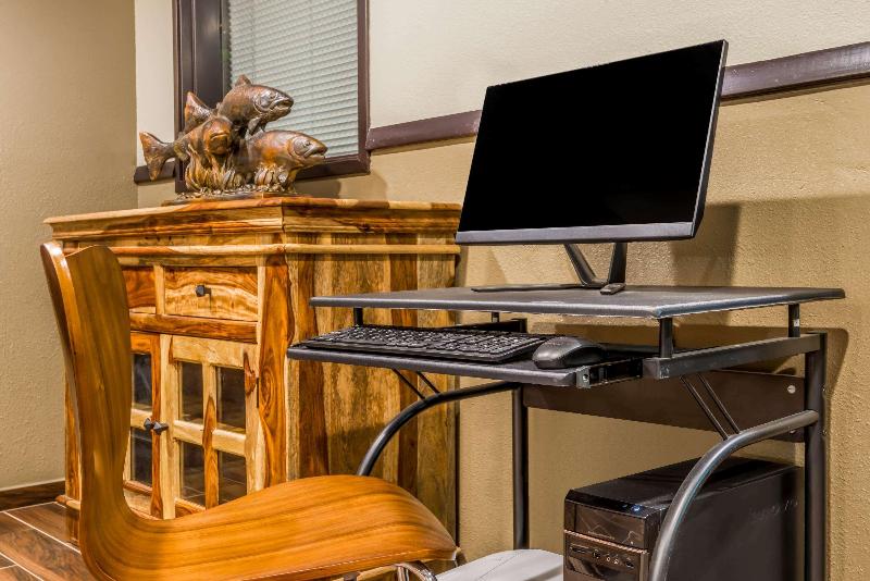 فندق Super 8 By Wyndham Kimball