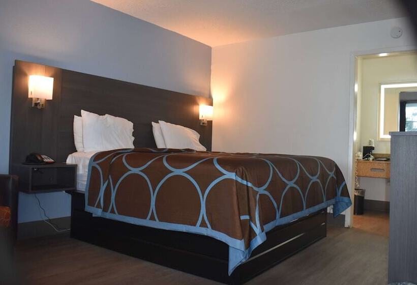 Отель Super 8 By Wyndham Riverside Al