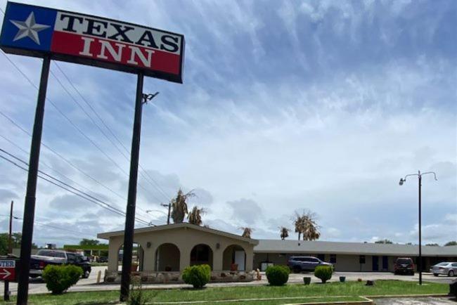 فندق Texas Inn