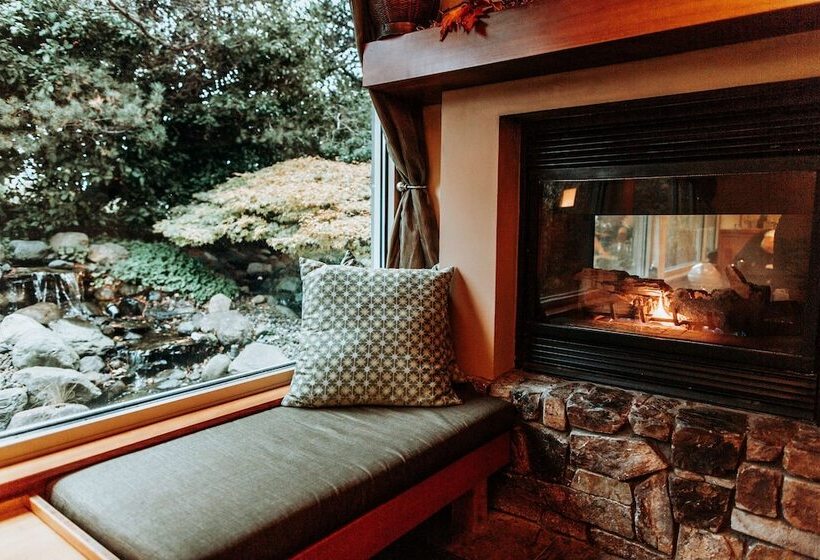 فندق Chrysalis Inn & Spa Bellingham, Curio Collection By Hilton