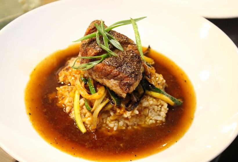 فندق Chrysalis Inn & Spa Bellingham, Curio Collection By Hilton