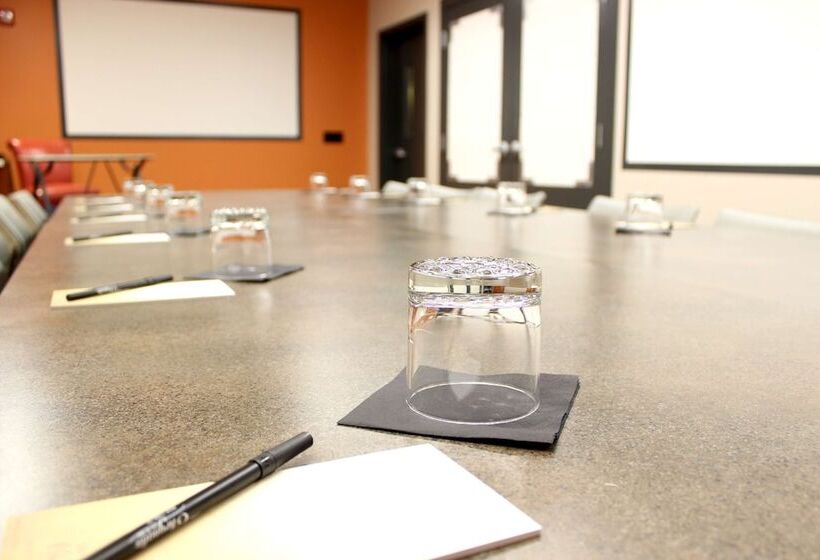 فندق Chrysalis Inn & Spa Bellingham, Curio Collection By Hilton