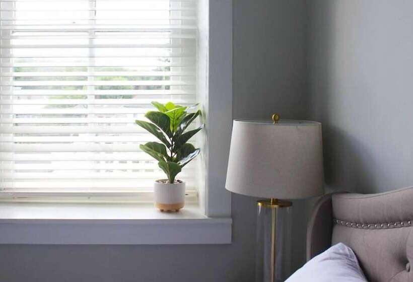 فندق The National