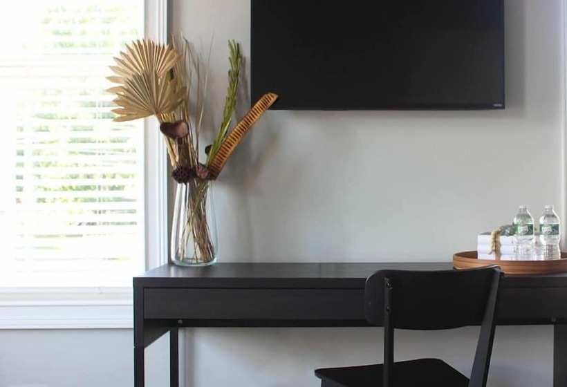 فندق The National