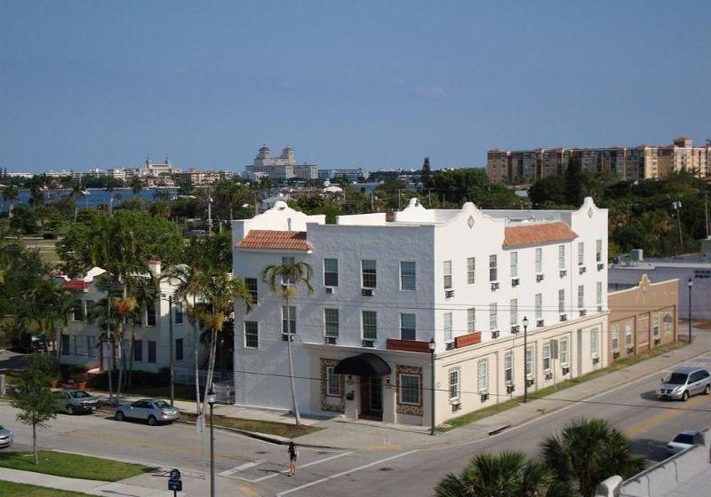 فندق The Pershing Suites