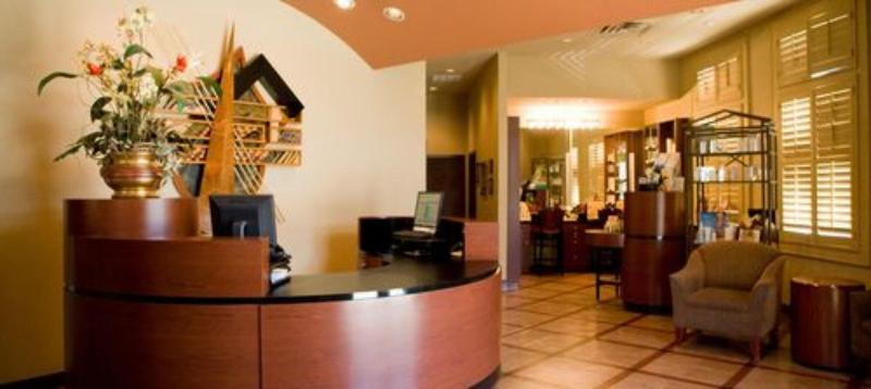 فندق The Sanford House Inn & Spa