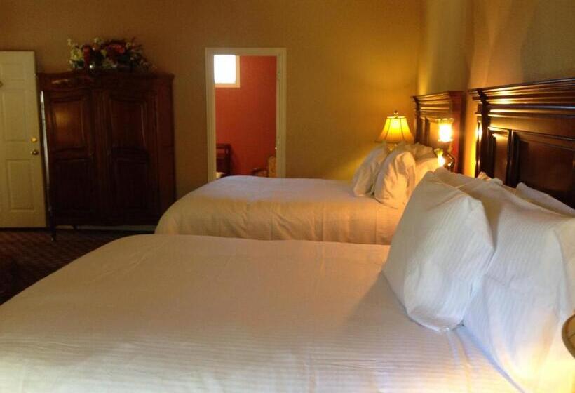 فندق The Sanford House Inn & Spa