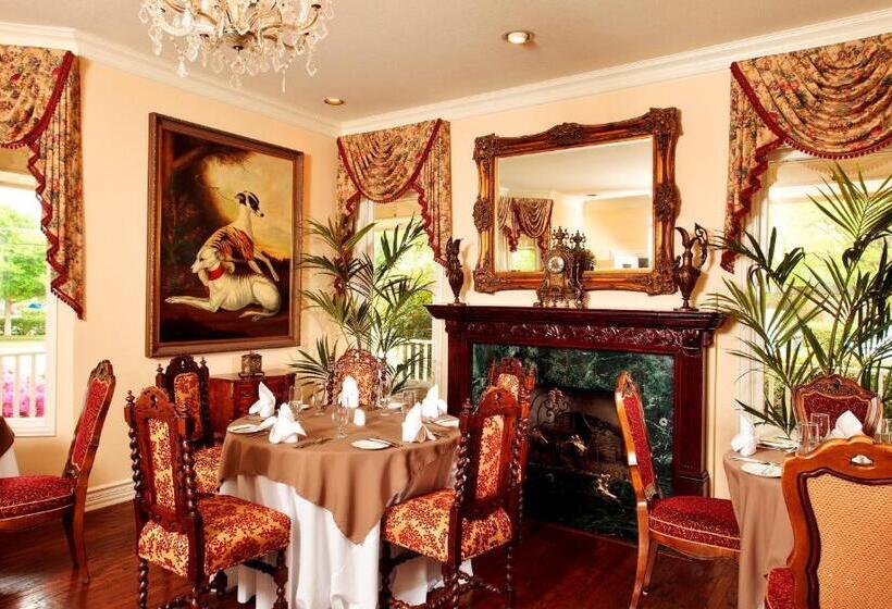 فندق The Sanford House Inn & Spa