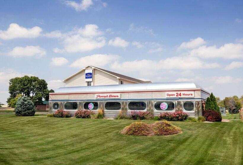 호텔 Travelodge By Wyndham North Platte