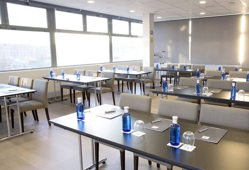 هتل Uve Alcobendas