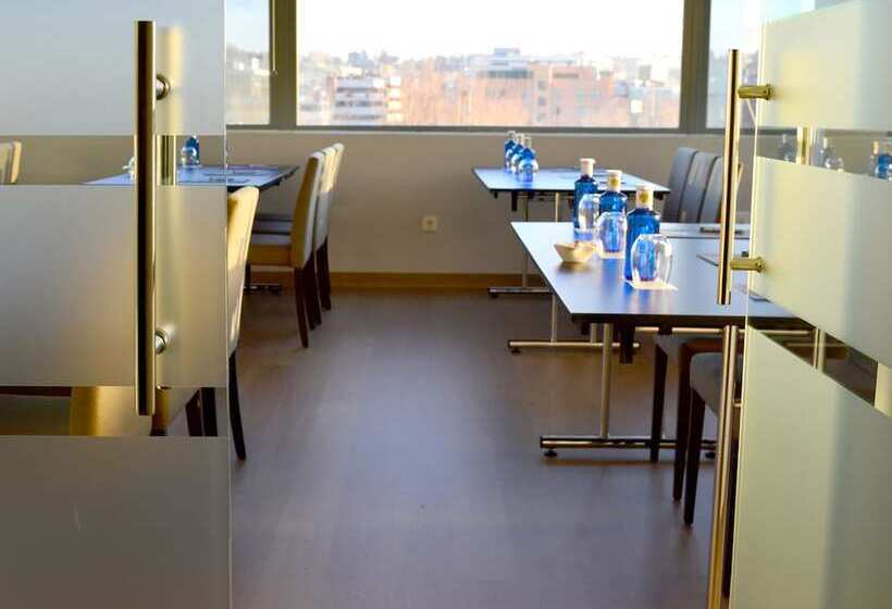 هتل Uve Alcobendas