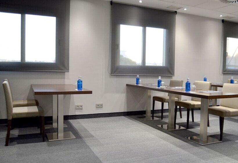 هتل Uve Alcobendas