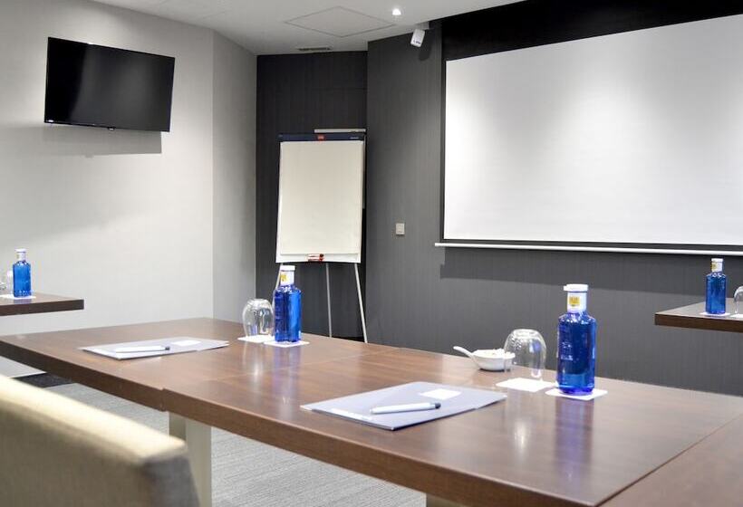 هتل Uve Alcobendas