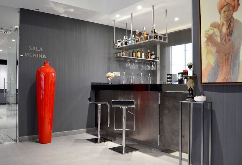 هتل Uve Alcobendas