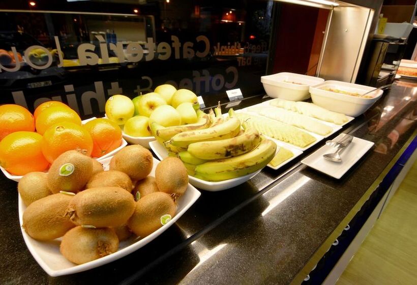 هتل Uve Alcobendas