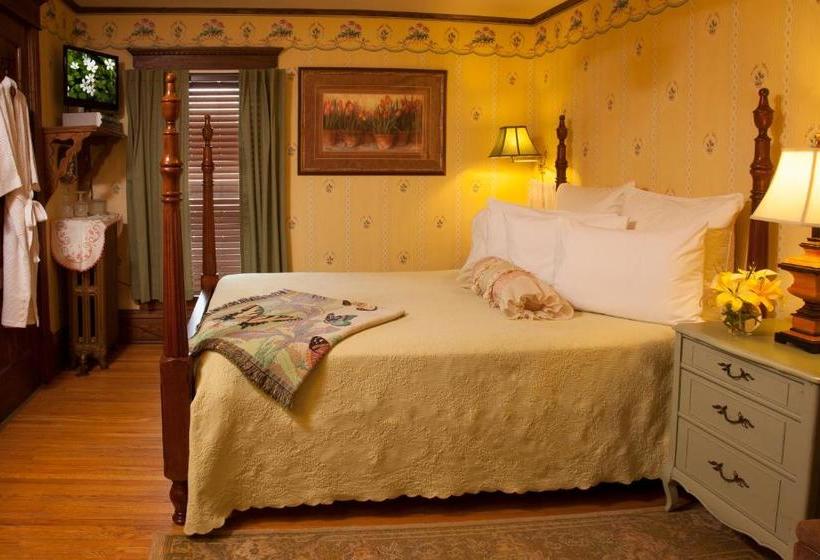 فندق Westby House Inn