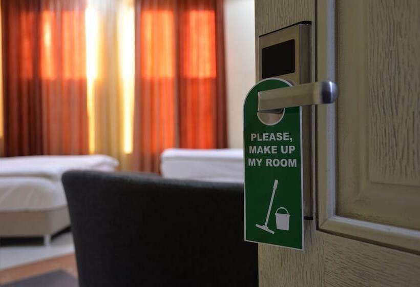 호텔 Yerevan Deluxe