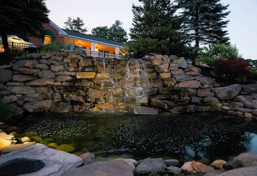 Innseason Resorts The Falls At Ogunquit