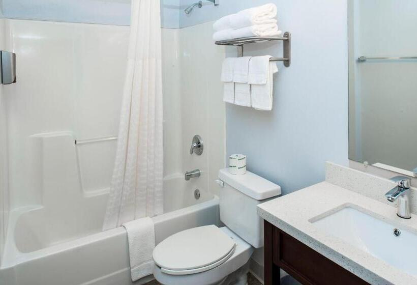 Luxbury Inn & Suites