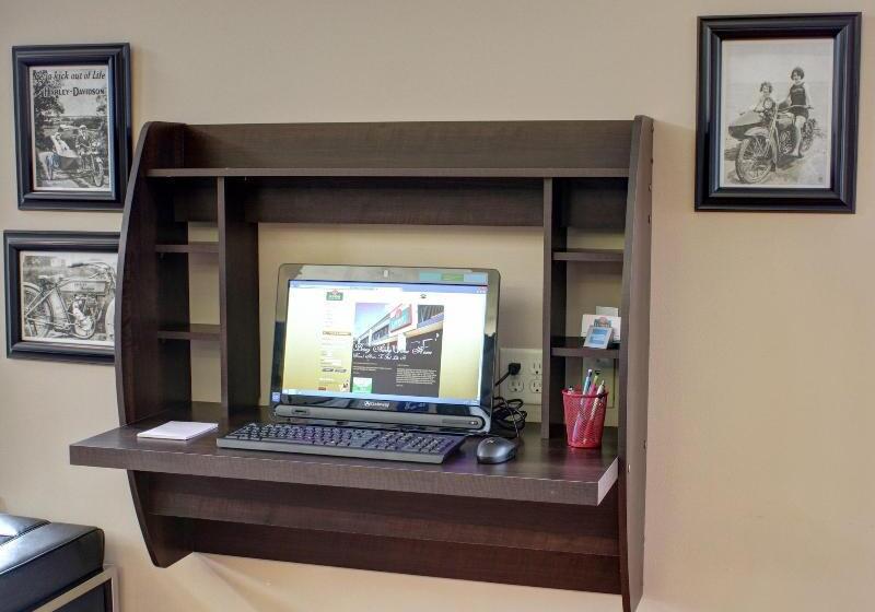 Luxbury Inn & Suites