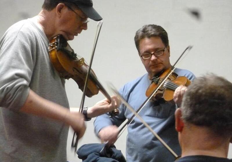 Luxbury Inn & Suites