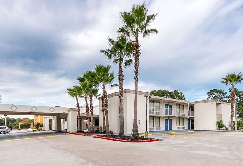 Motel 6 Cleveland, Tx