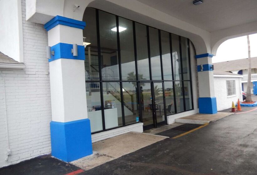 Motel 6 Portland, TX