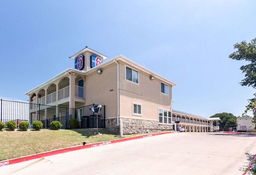 Motel 6azle, Tx
