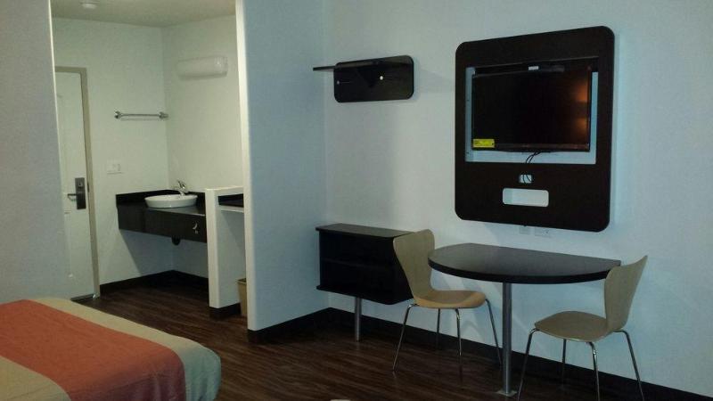 Motel 6oceanside, Ca, Marina