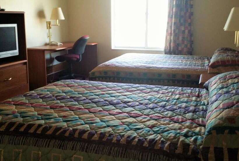 فندق على الطريق Budget Host Inn