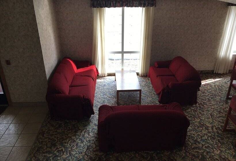 فندق على الطريق Budget Host Inn