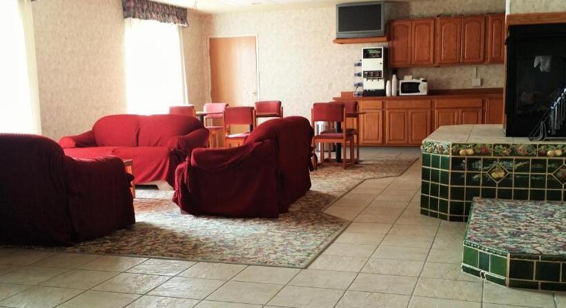 فندق على الطريق Budget Host Inn