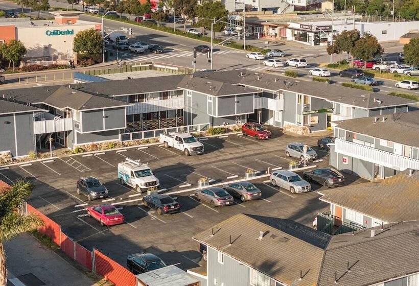 فندق على الطريق Gateway Lodge