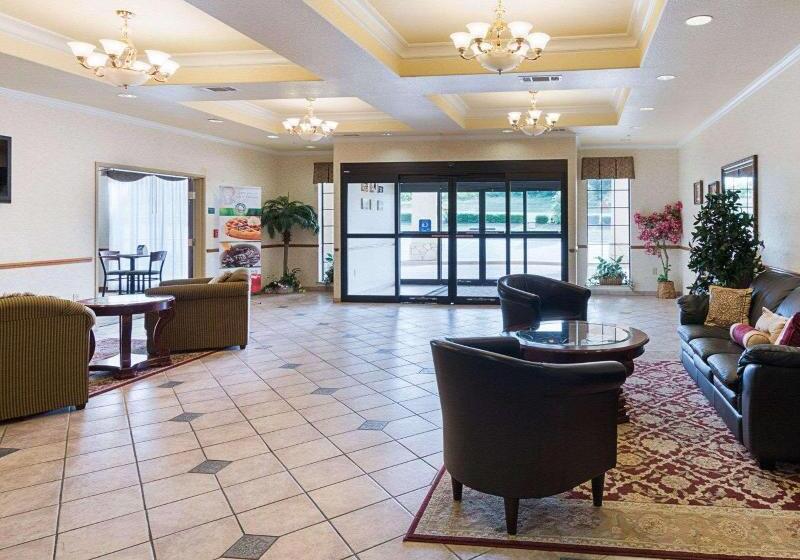 모텔 Quality Inn & Suites   Glen Rose