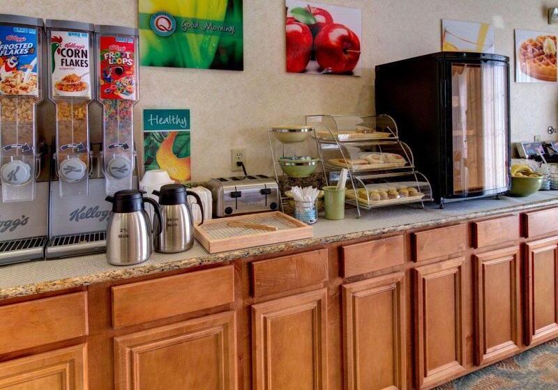 모텔 Quality Inn & Suites   Glen Rose