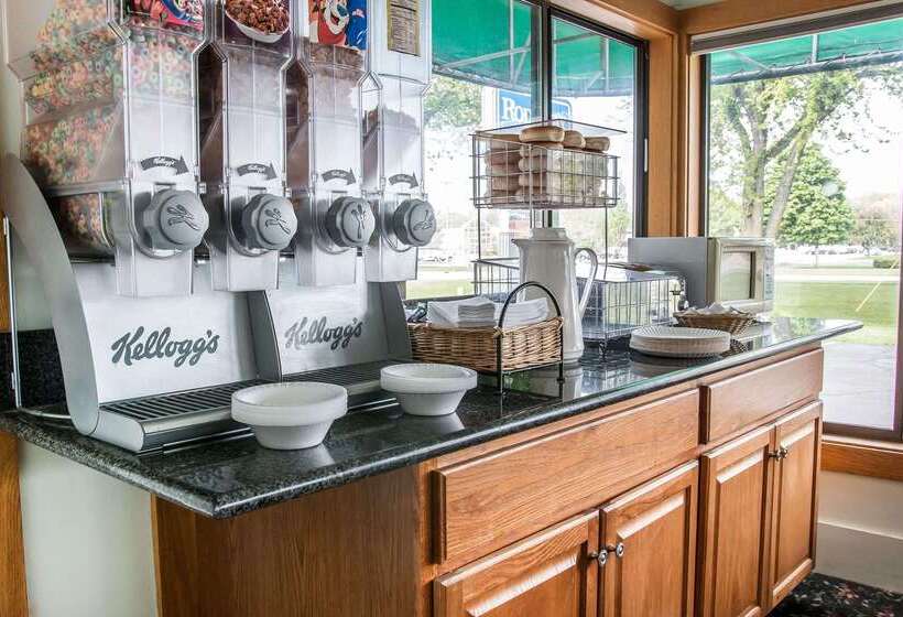 モーテル Rodeway Inn