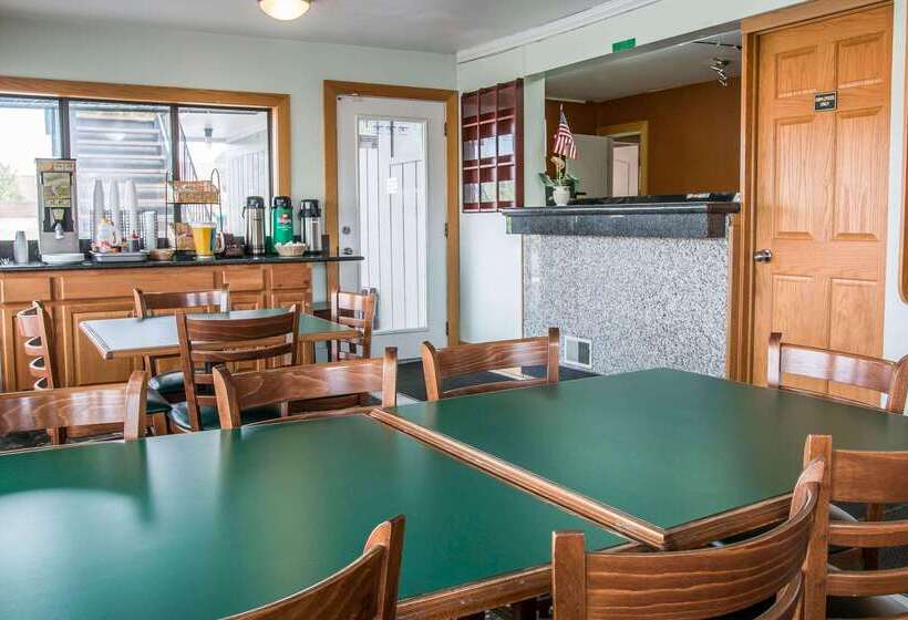 モーテル Rodeway Inn