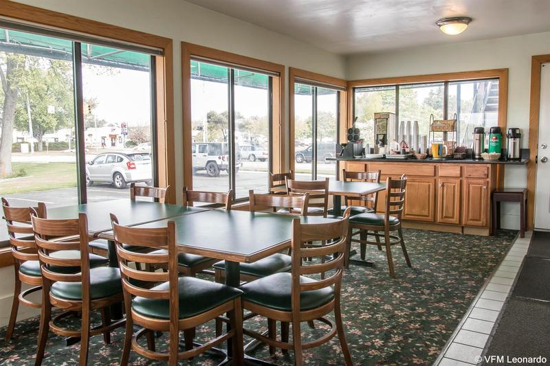 モーテル Rodeway Inn