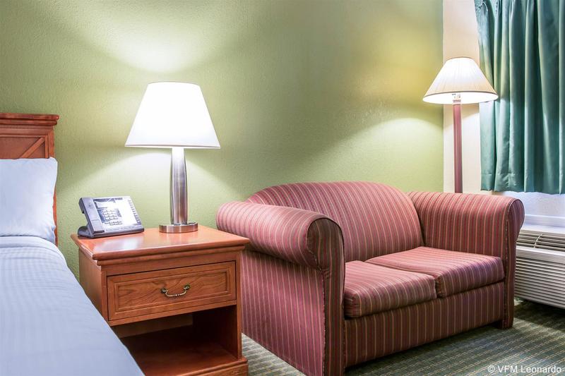 モーテル Rodeway Inn