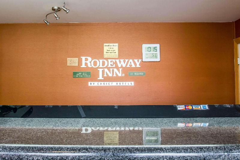 モーテル Rodeway Inn
