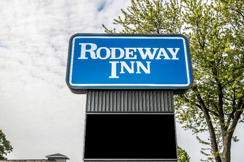 モーテル Rodeway Inn
