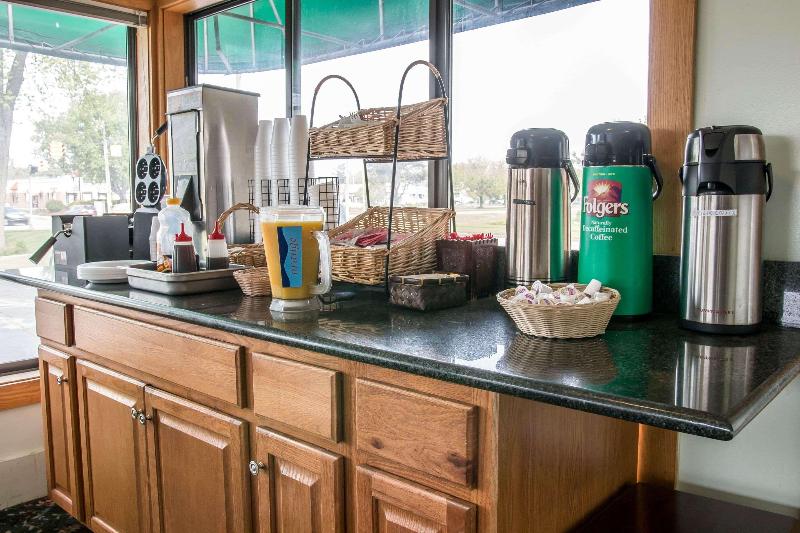 モーテル Rodeway Inn