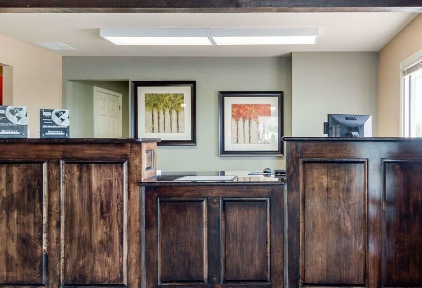 Motel 6 Junction, Texas   Llano River