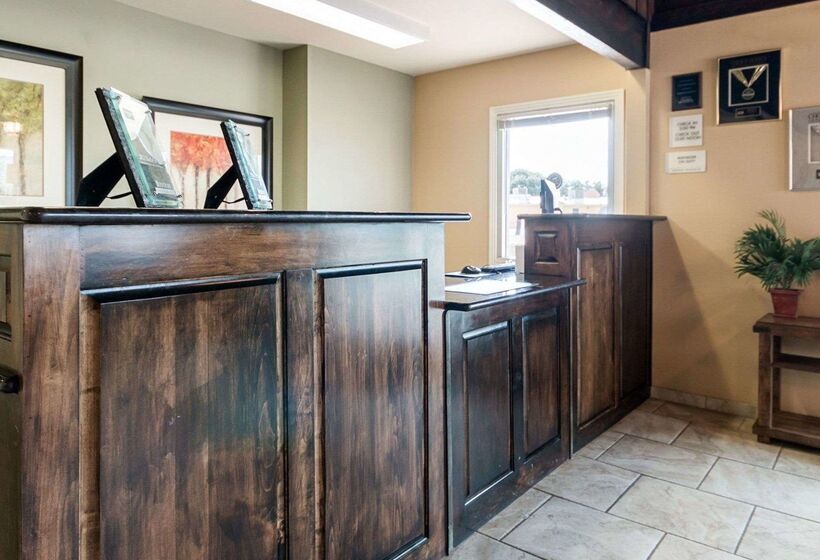 Motel 6 Junction, Texas   Llano River