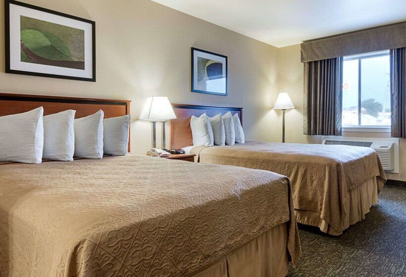 Motel 6 Junction, Texas   Llano River